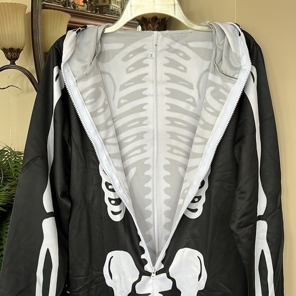 Brand New Halloween Costume Skeleton Zip Up Onesie Mask Cosplay Black & White - Picture 7 of 13